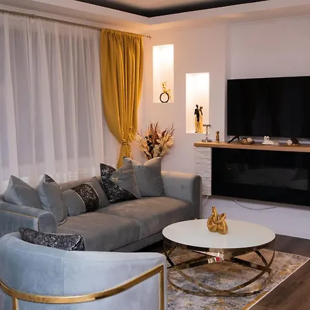 Holiday home Casuta Doi Ponei