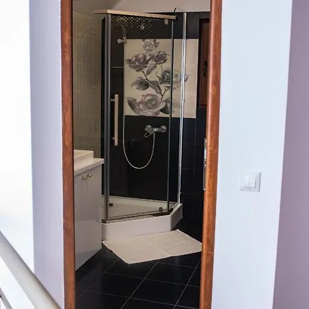 Casuta Doi Ponei Holiday home