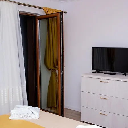 Holiday home Casuta Doi Ponei *