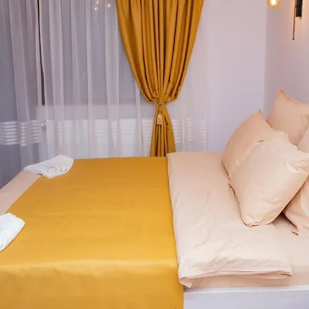 Casuta Doi Ponei Holiday home