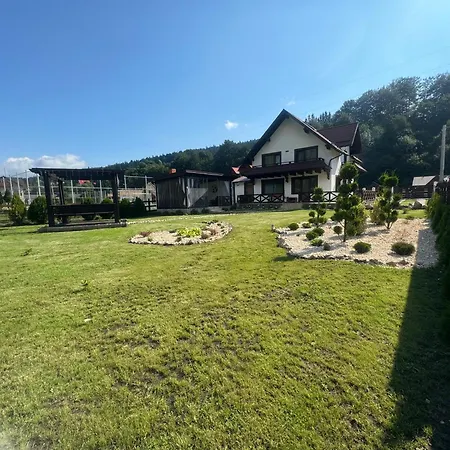 Casuta Doi Ponei Holiday home Busteni
